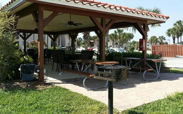 Ocean Village Club M21