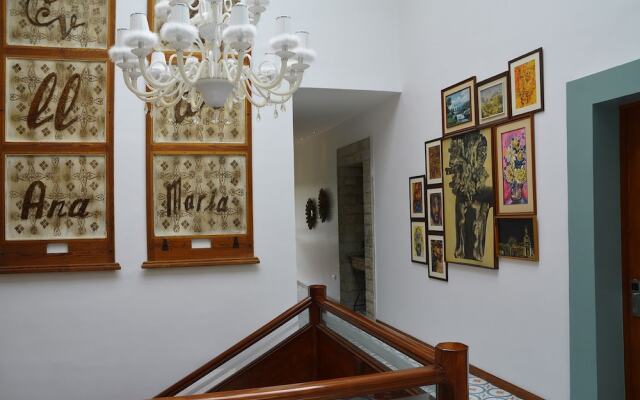 Villa Ana Maria Cuenca