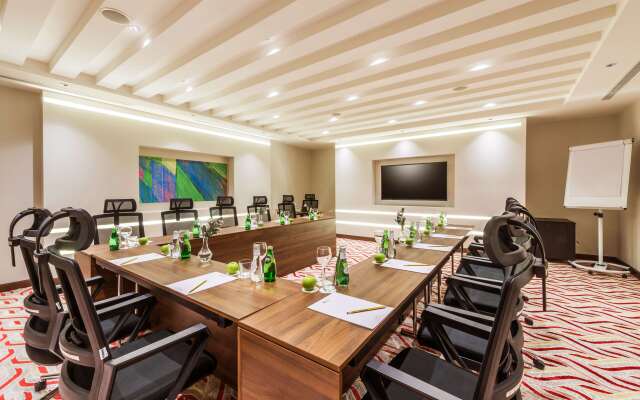 Best Western Plus Al Qurayyat City Center
