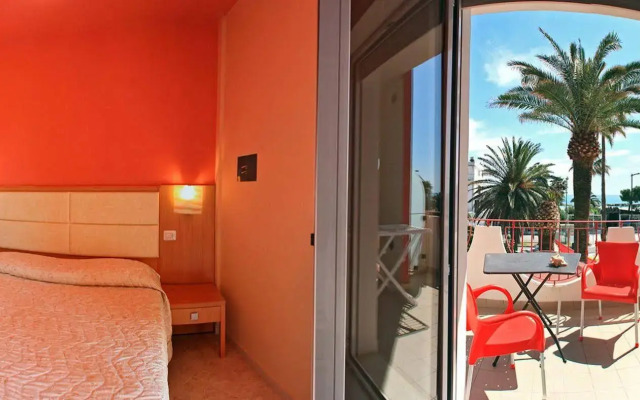 Hotel Ambassador
