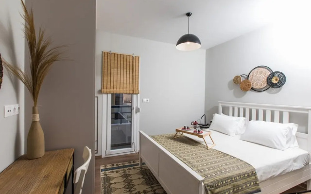 Areti Seaview Residence
