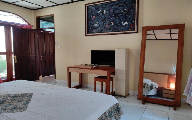 OYO 3923 Villa Puri Royan