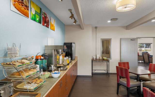 Quality Inn Denver Northeast Brighton