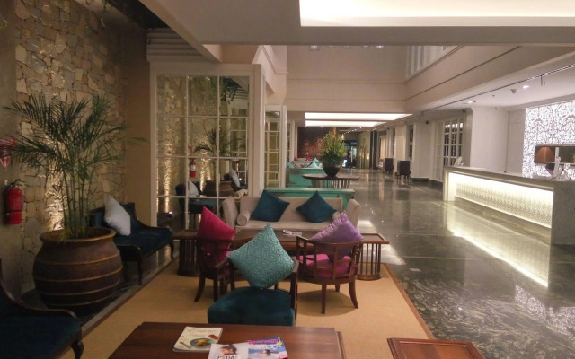 Jambuluwuk Oceano Seminyak Hotel