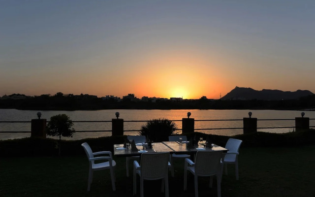 Shree Vilas Orchid - A Pichola Lake Facing Resort