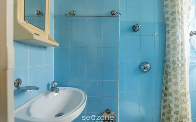 2-bedroom Apt Only 500m From the Beach Nos0201