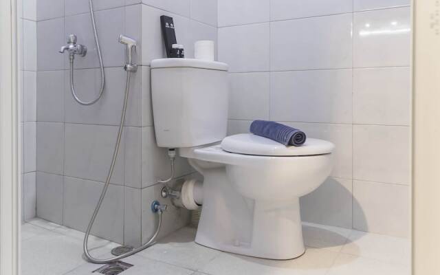 Homey And Comfy Studio Apartment At Sentra Timur Residence