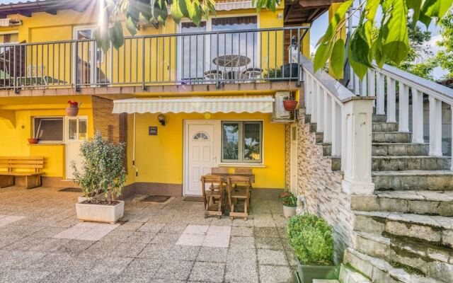 Simplistic Holiday Home in Lovran With Swimming Pool