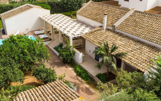 Villa with swimming pool in beautiful Sicily