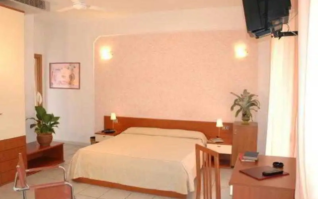 Hotel Tirreno