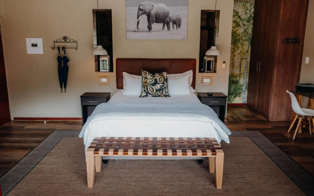 Bambuu Lakeside Lodge