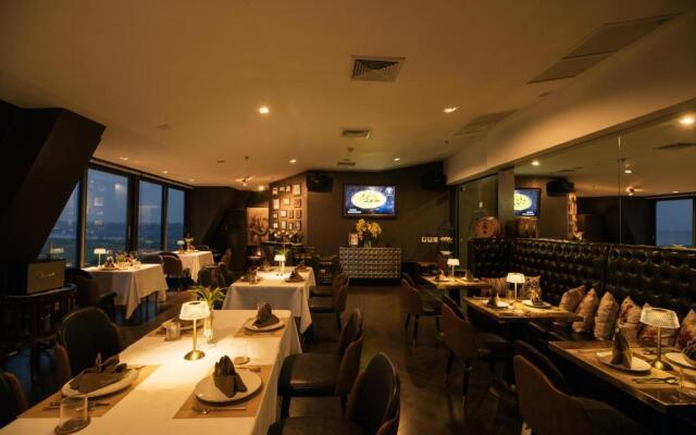 SureStay Hotel by Best Western Vientiane