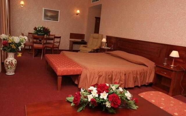 Maxi Park Hotel & Spa