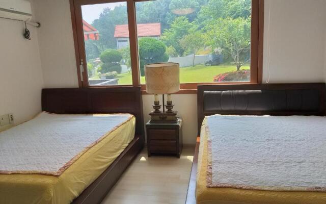 Namhea German Village Beethoven House