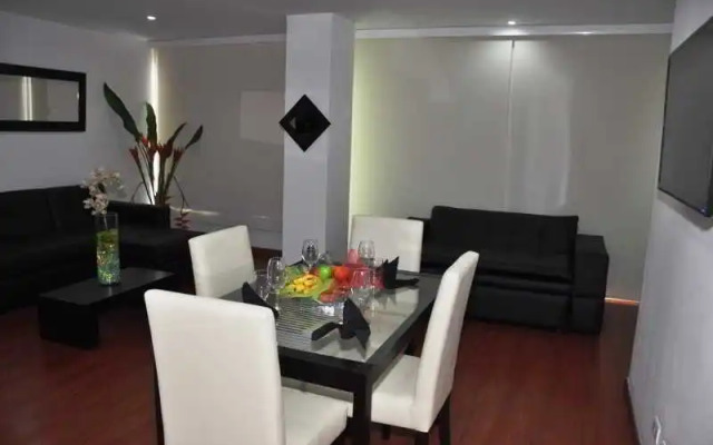 Apartasuites Plaza Modelia