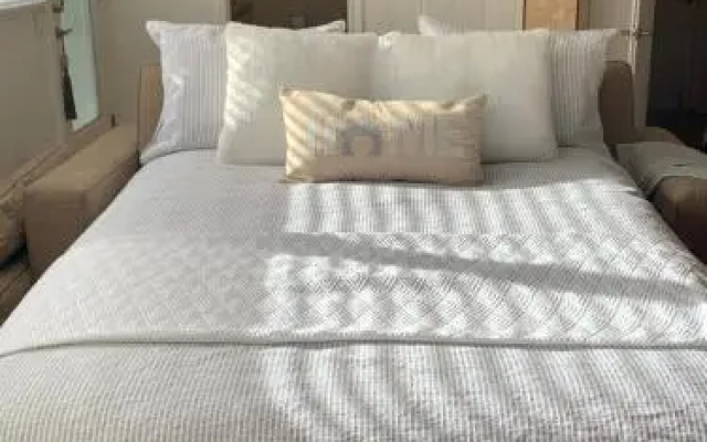 Private Guest Suite in West Los Angeles