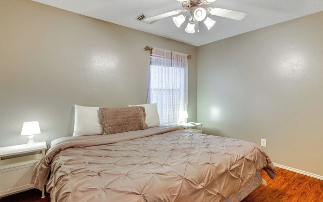 Fish & Hike: Pet-friendly Humble Home w/ Yard