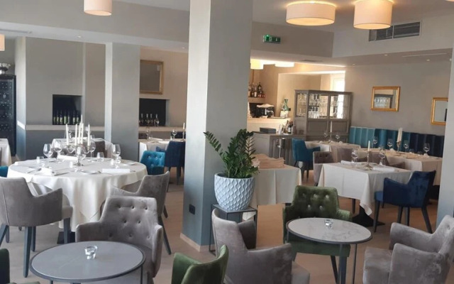 Hotel Acacia