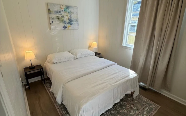 Newly Renovated 3 Bedroom House in Lakewood