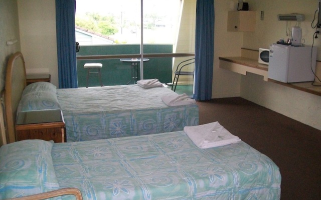 Sun Plaza Motel Mackay – Guest Rooms – Mackay