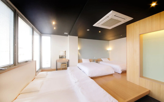 R Star Hostel Kyoto Japan