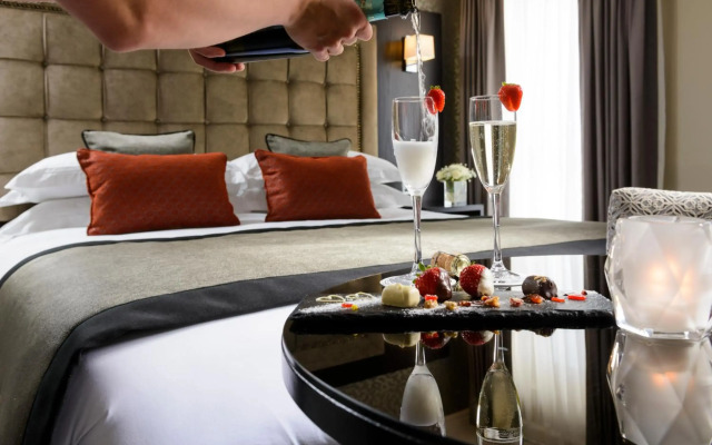 Killarney Oaks Hotel