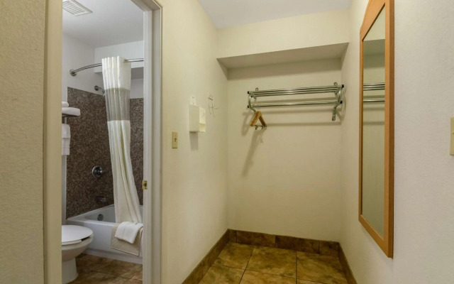 Studio 6 Lubbock, TX - Medical Center
