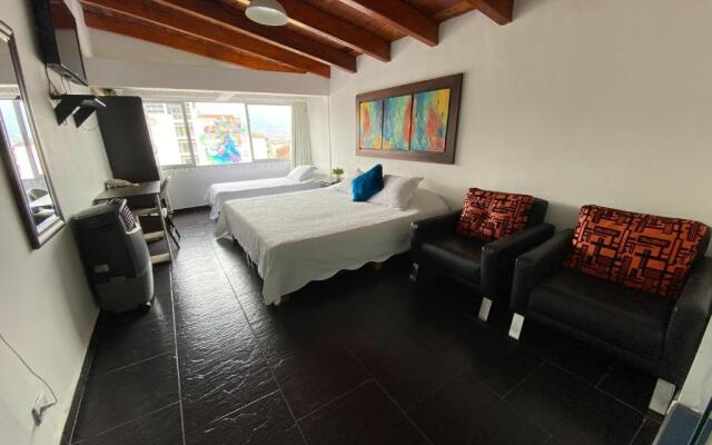 Lleras Premium Hotel