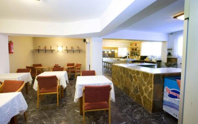 Hotel 5 Islas