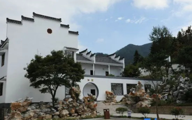 Jiuhuashan Liuquan Villa