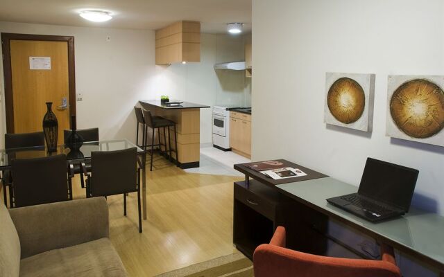 Bristol La Place Hotel