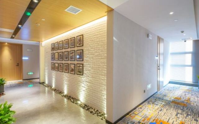 Yannian Wenyuan Hotel