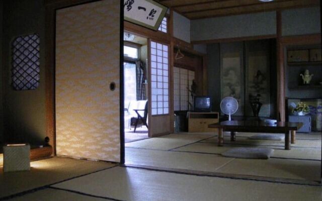 Saratoku Ryokan
