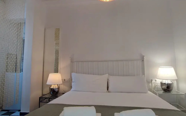 Catalan Comfort Near Sagrada Familia