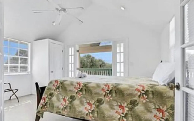 Surfcaster Motel & Restaurant