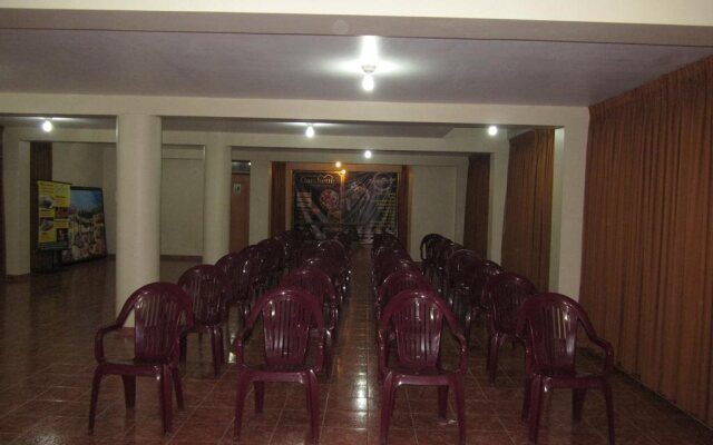 Hotel & Restobar Karaoke Garchetti