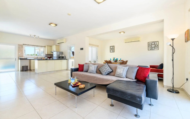Nireas Seaview Villa