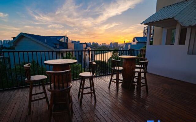 Zixing City Dongjiang Lake Xiuliu youth homestay