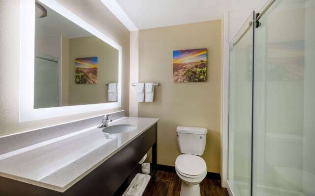 La Quinta Inn & Suites by Wyndham Artesia