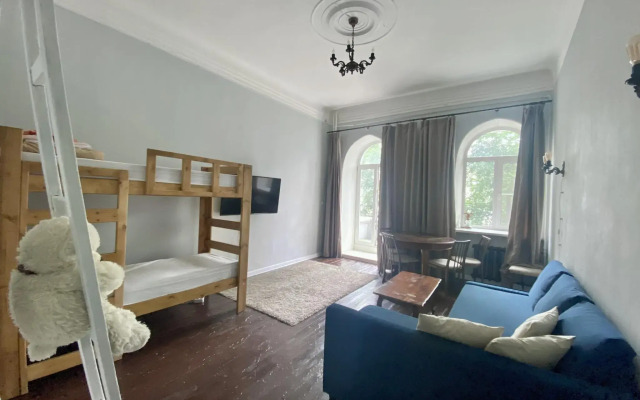 Апартаменты на улице Алеутской 19