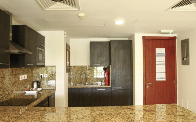 Relaxing 2-bedroom Marina Escape