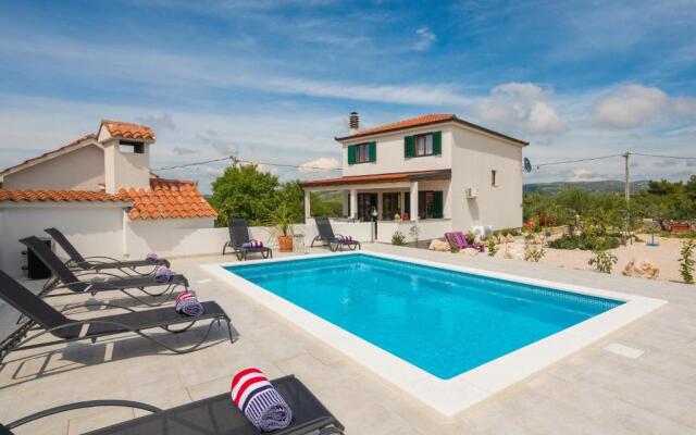 Villa Sunshine