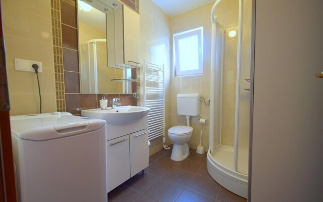 Apartments Marjolovic