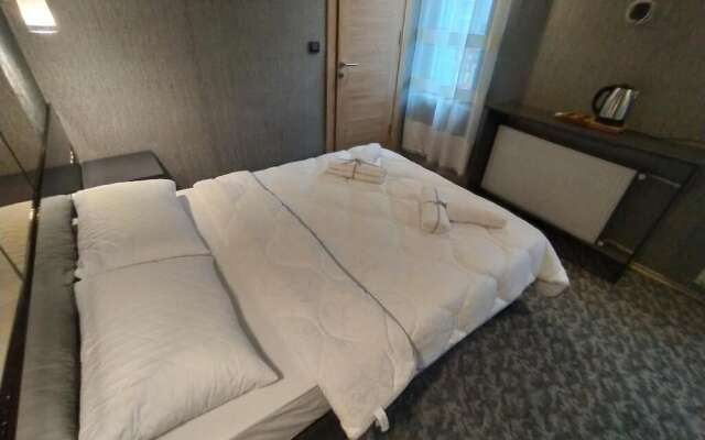 Отель Blue Point