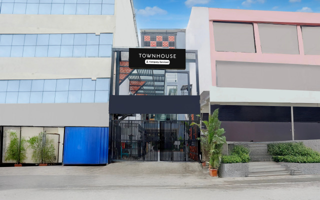 Super Townhouse Shivamogga Formerly Karthik Bhavan