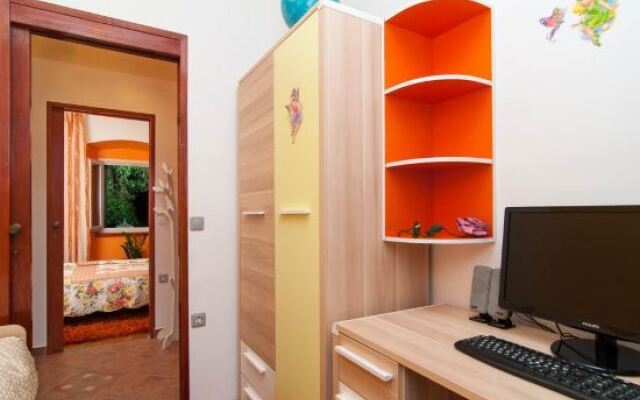 Nina Apartment