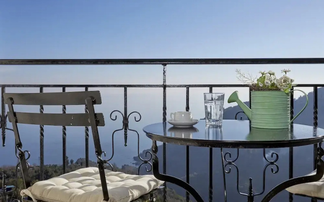 Villa Thea