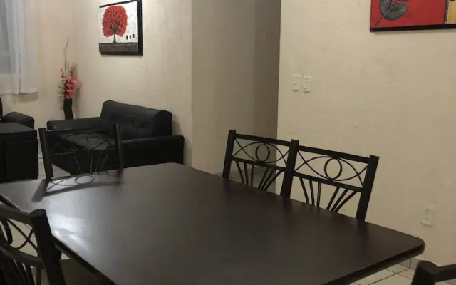 Adamaris Condo Condesa