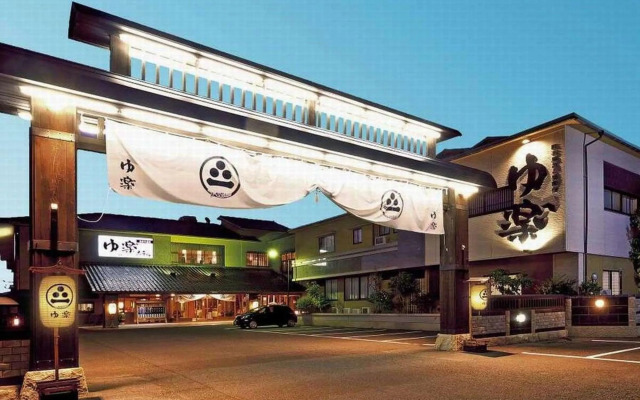 Yuraku Hotel