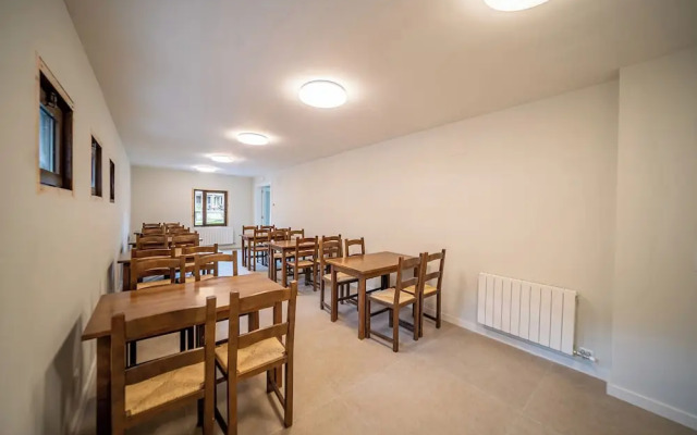 Aran Hostel